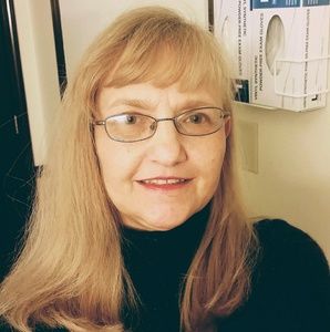 Meet your Posher, Deana